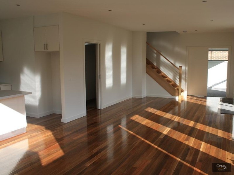 1/58 Blenheim Road, Newport VIC 3015