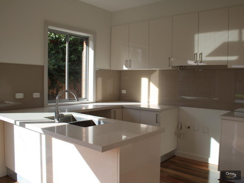 1/58 Blenheim Road, Newport VIC 3015