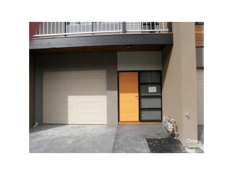 8/119 BLACKSHAWS ROAD, Newport VIC 3015