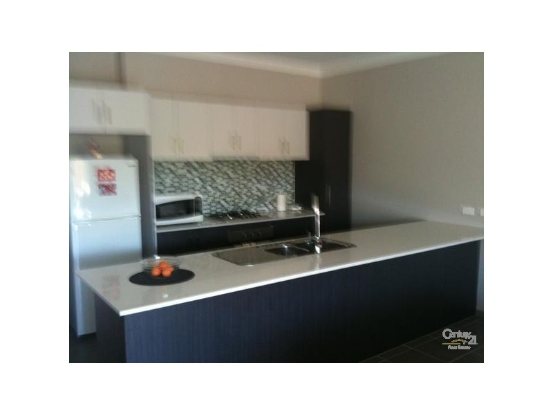 8/119 BLACKSHAWS ROAD, Newport VIC 3015