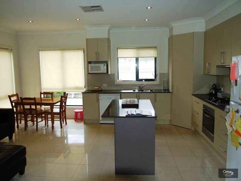 1/56 Blenheim Road, Newport VIC 3015