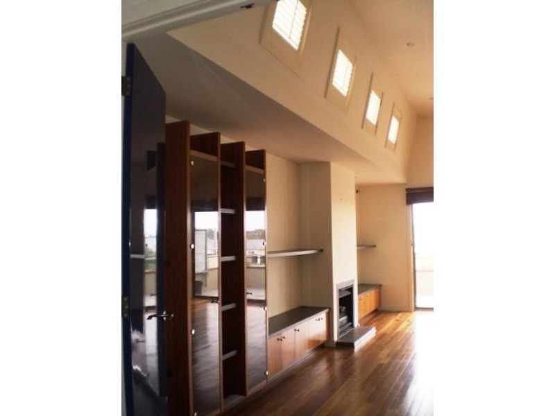 25 LAKESIDE PLACE, Williamstown VIC 3016