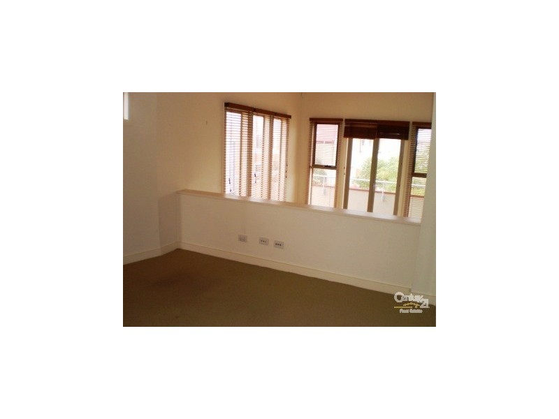 25 LAKESIDE PLACE, Williamstown VIC 3016