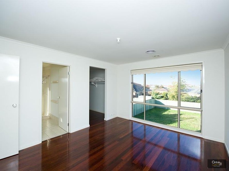 9 Domain Place, Point Cook VIC 3030