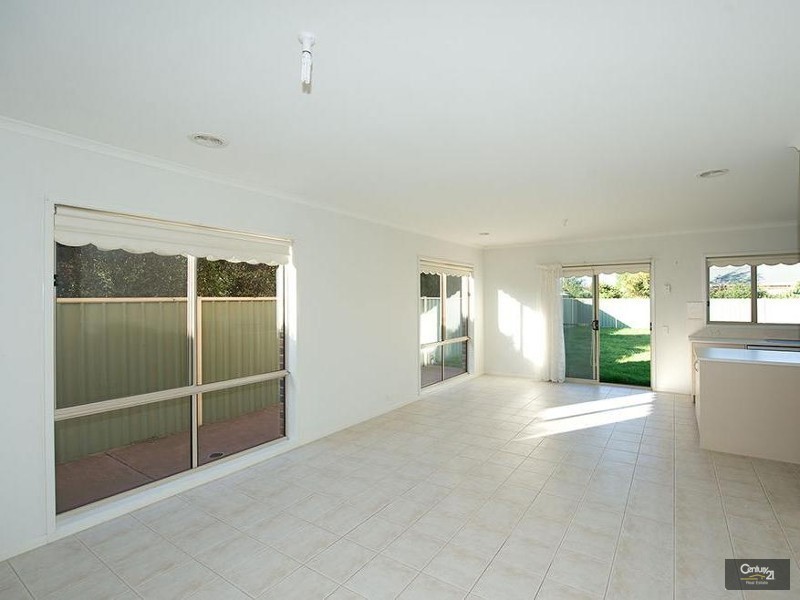 9 Domain Place, Point Cook VIC 3030
