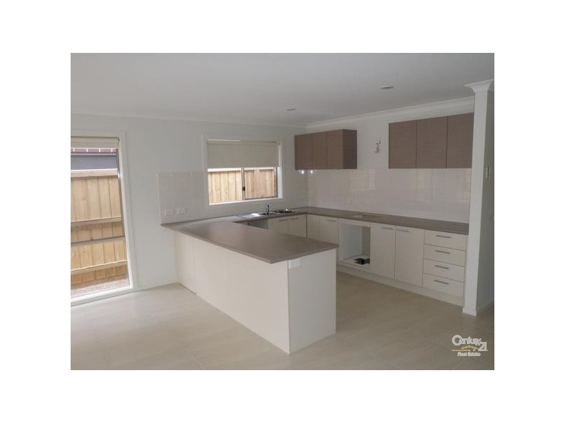 15 SANTORINI CRS, Point Cook VIC 3030