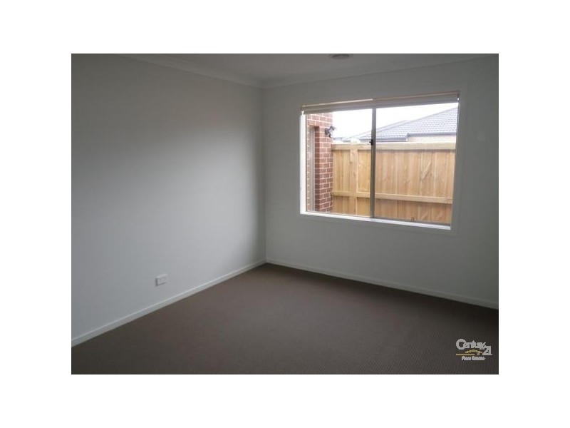15 SANTORINI CRS, Point Cook VIC 3030