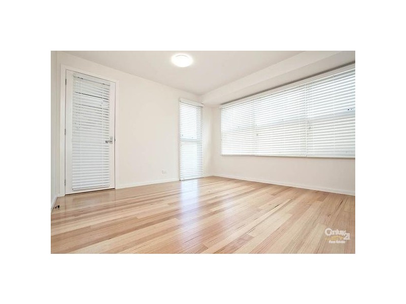 4 Holdsworth Lane, Williamstown VIC 3016