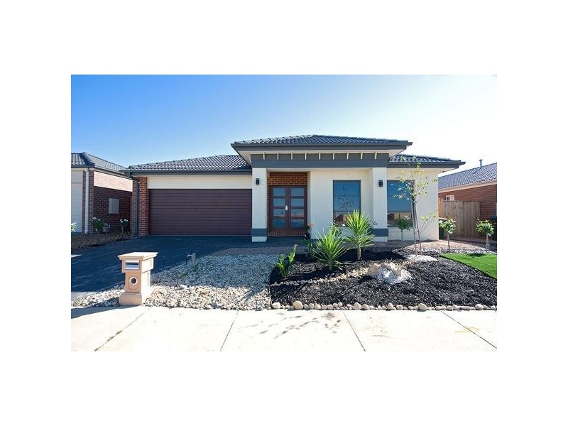 15 ORPHEUS STREET, Point Cook VIC 3030