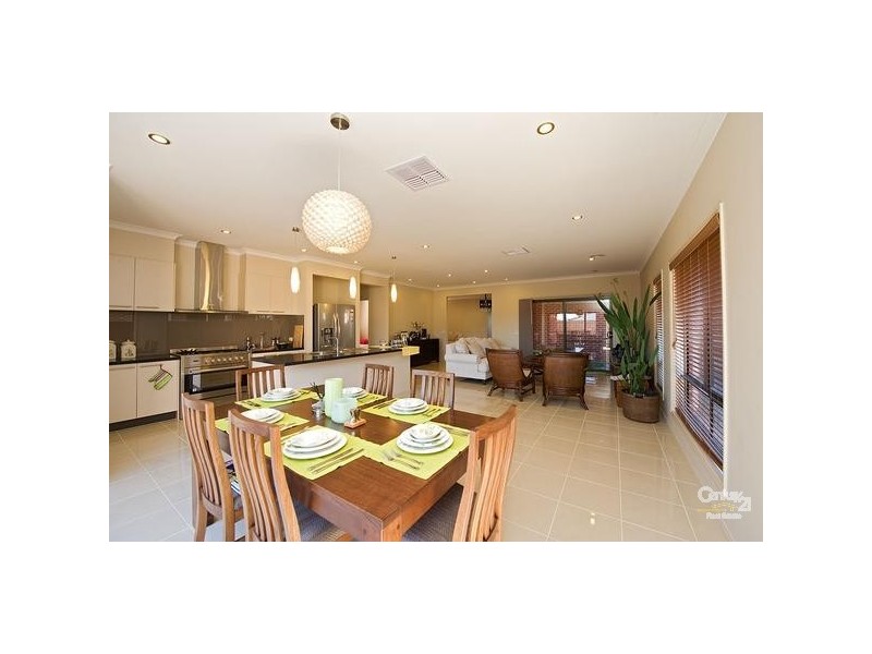 15 ORPHEUS STREET, Point Cook VIC 3030