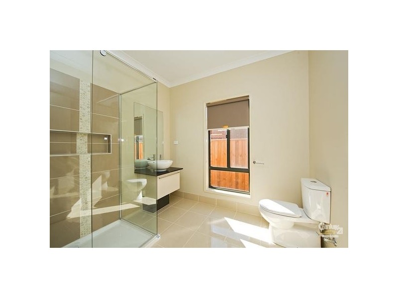 15 ORPHEUS STREET, Point Cook VIC 3030