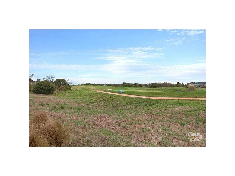 4 Montclair Street, Sanctuary Lakes VIC 3030