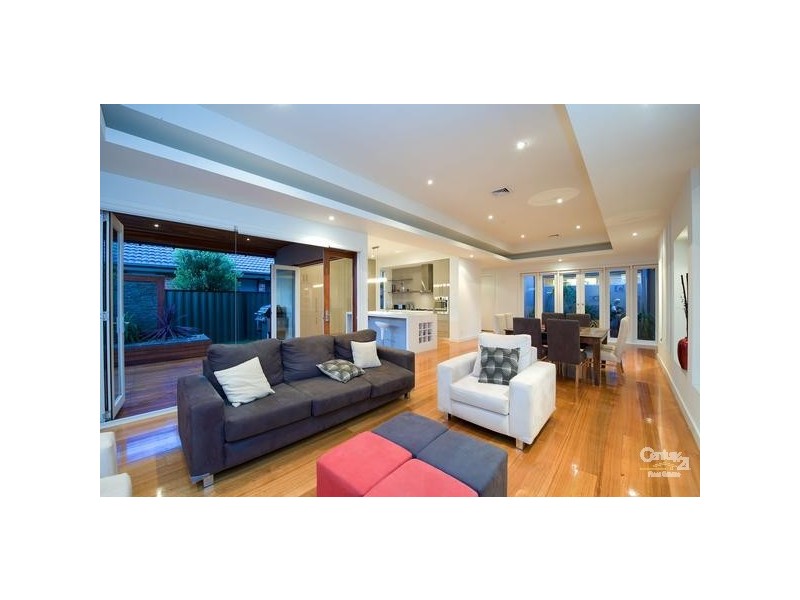 16 Juniper Avenue, Point Cook VIC 3030