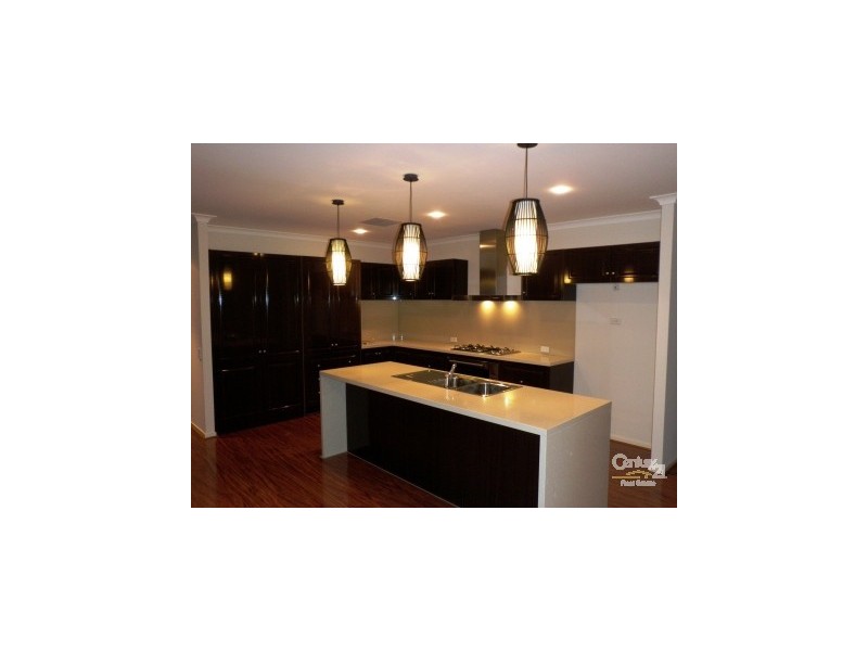 9 Lindholme Way, Williams Landing VIC 3027