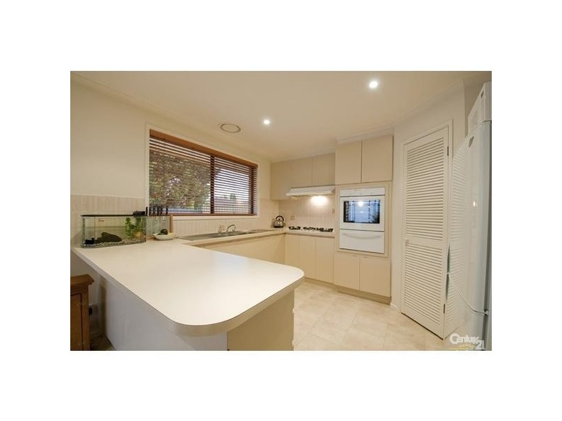 1 LYDFORD CRT, Werribee VIC 3030