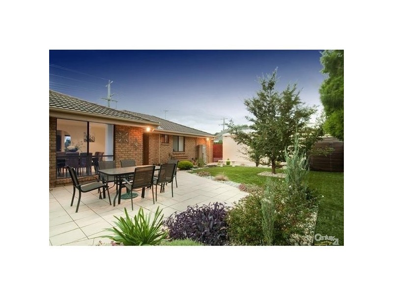 1 LYDFORD CRT, Werribee VIC 3030