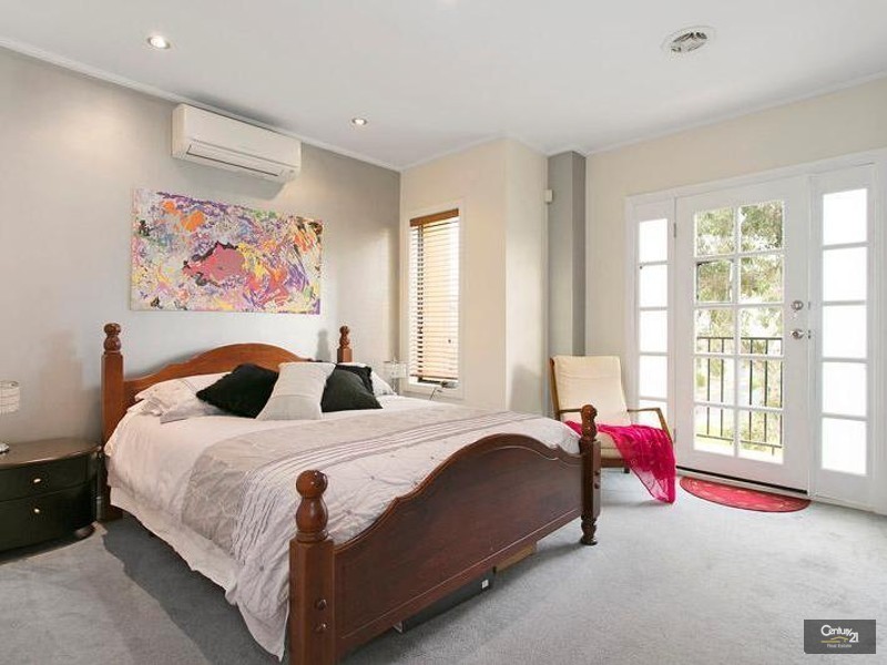 18 Walter Street, Williamstown North VIC 3016