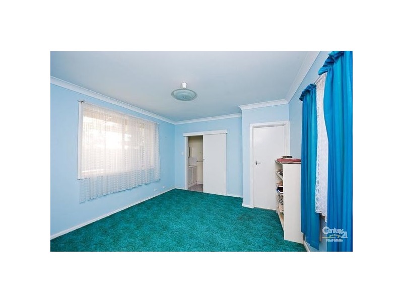 22 BLENHEIM ROAD, Newport VIC 3015