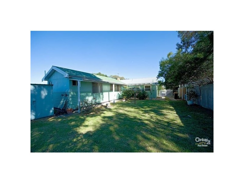 22 BLENHEIM ROAD, Newport VIC 3015