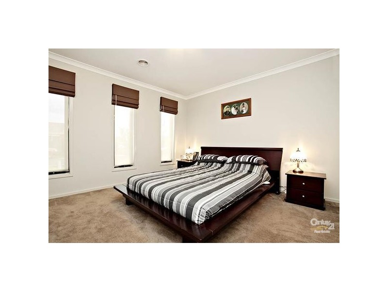 35 FAIRBRIDGE ROAD, Point Cook VIC 3030