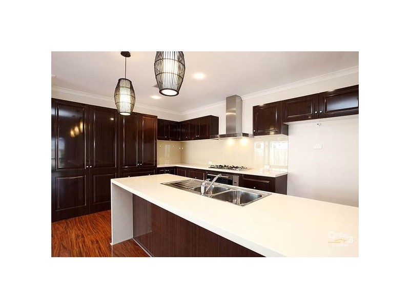 9 LINDHOLME WAY, Williams Landing VIC 3027