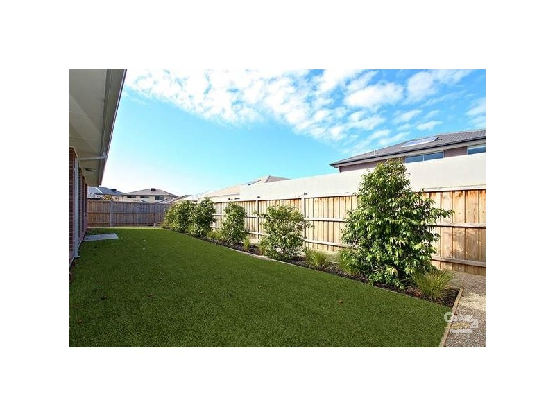 9 LINDHOLME WAY, Williams Landing VIC 3027