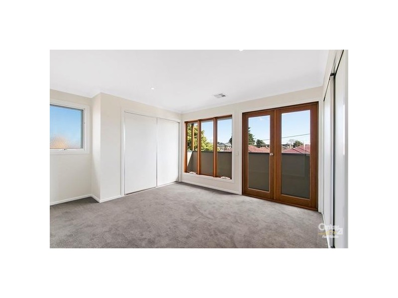 10 MCNEILAGE STREET, Spotswood VIC 3015