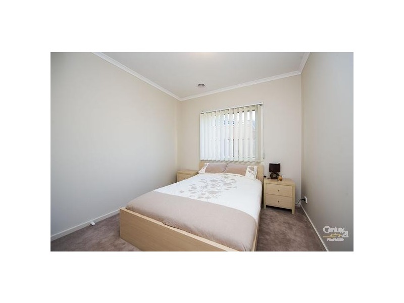 102 Yuruga Boulevard, Point Cook VIC 3030