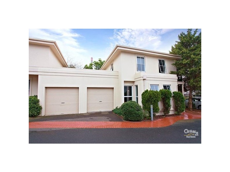 11/99 THE STRAND, Williamstown VIC 3016