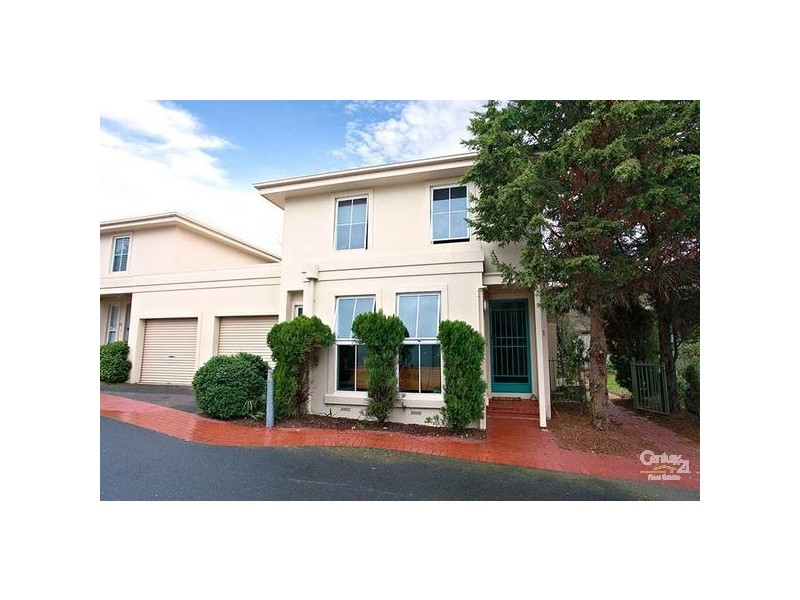 11/99 THE STRAND, Williamstown VIC 3016