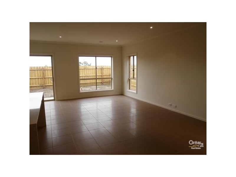 9 Struga Road, Sunshine West VIC 3020