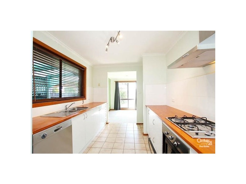 8 Catherine Road, Seabrook VIC 3028