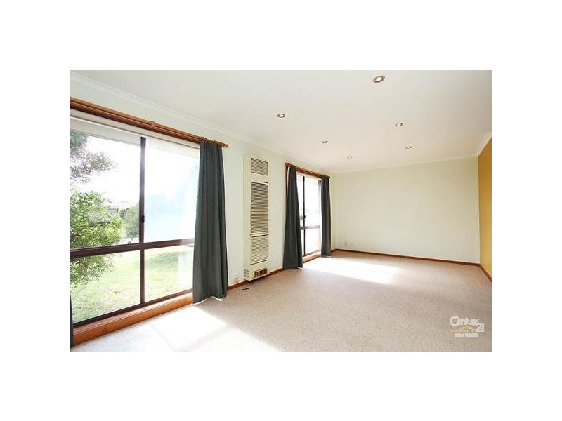 8 Catherine Road, Seabrook VIC 3028