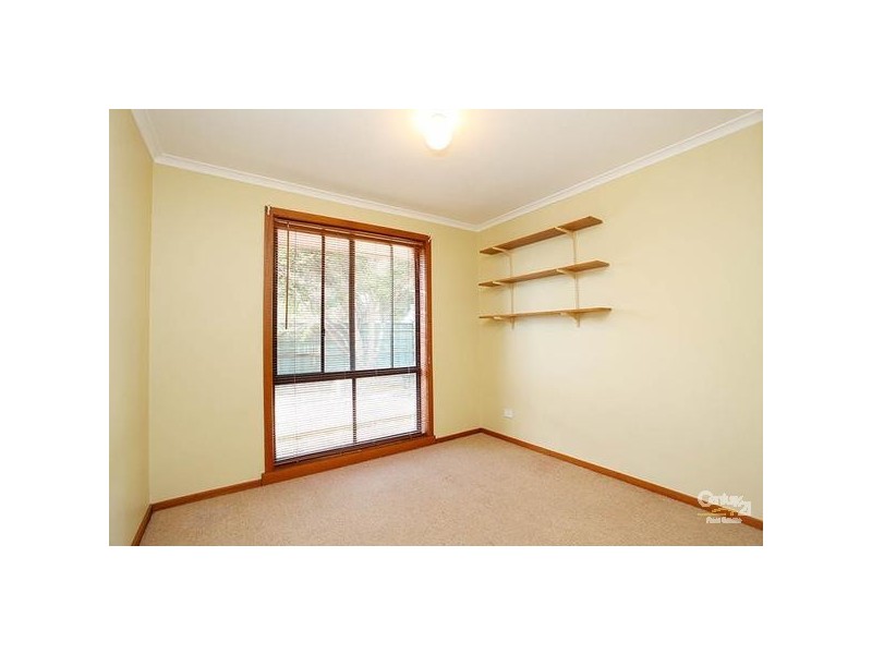 8 Catherine Road, Seabrook VIC 3028