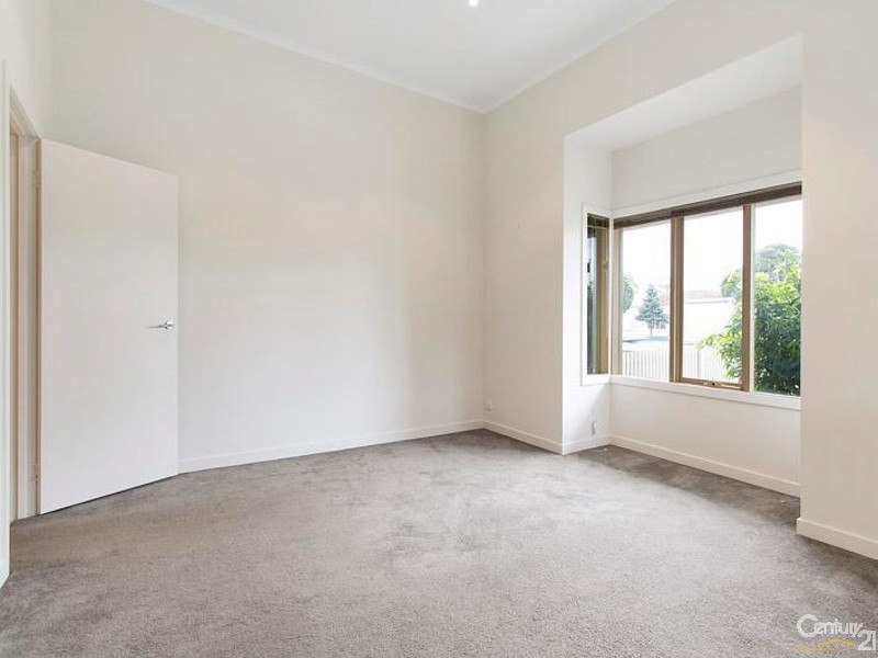 2/181 Melbourne Road, Williamstown VIC 3016