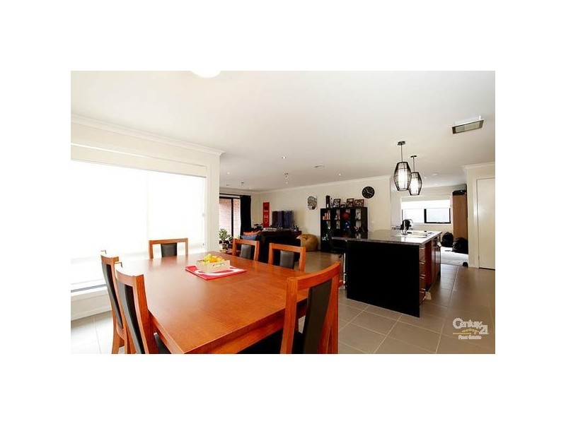 25 WYLIE WAY, Point Cook VIC 3030