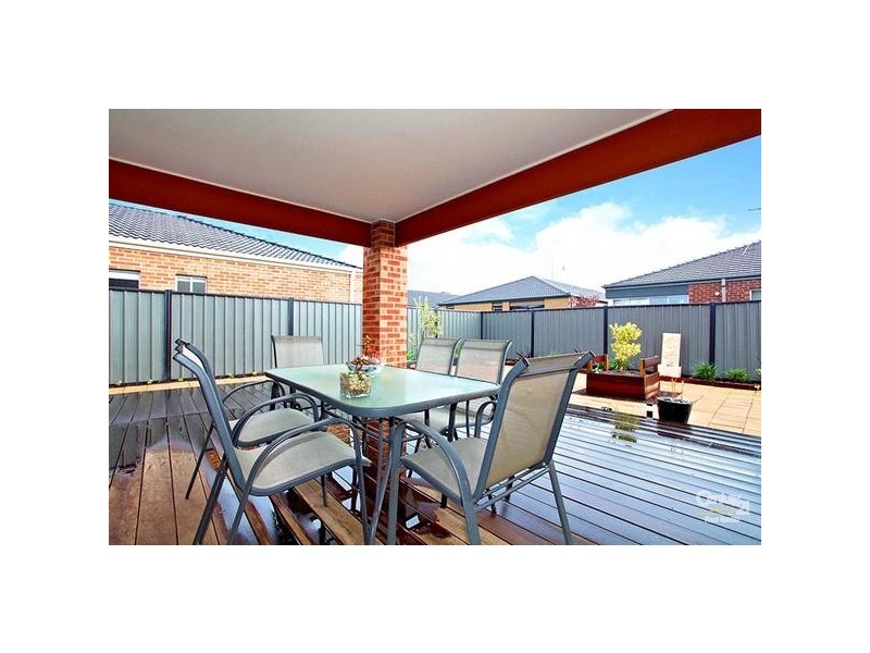 25 WYLIE WAY, Point Cook VIC 3030