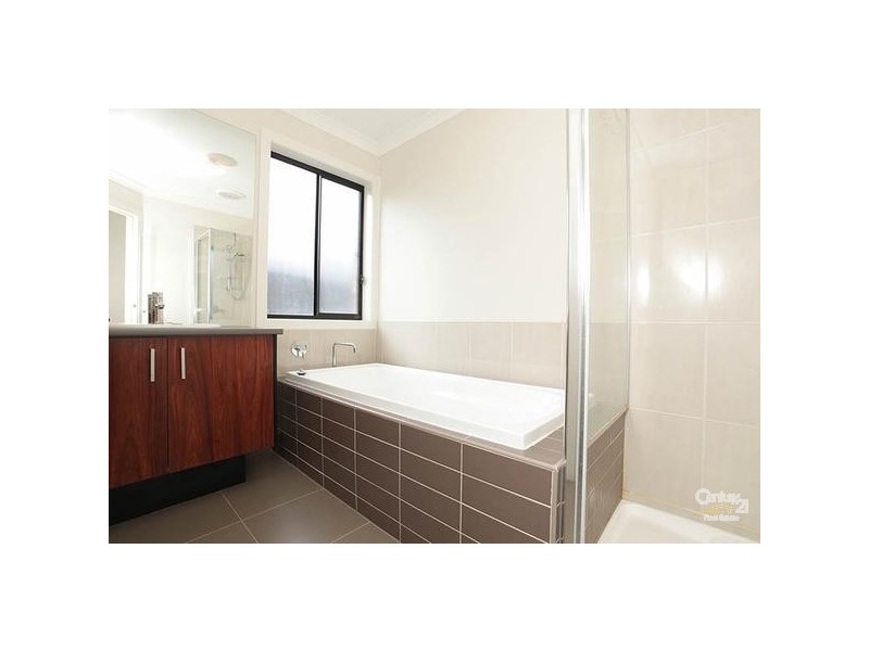 25 WYLIE WAY, Point Cook VIC 3030