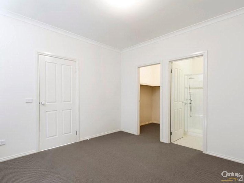 3/42 Bell Avenue, Altona VIC 3018