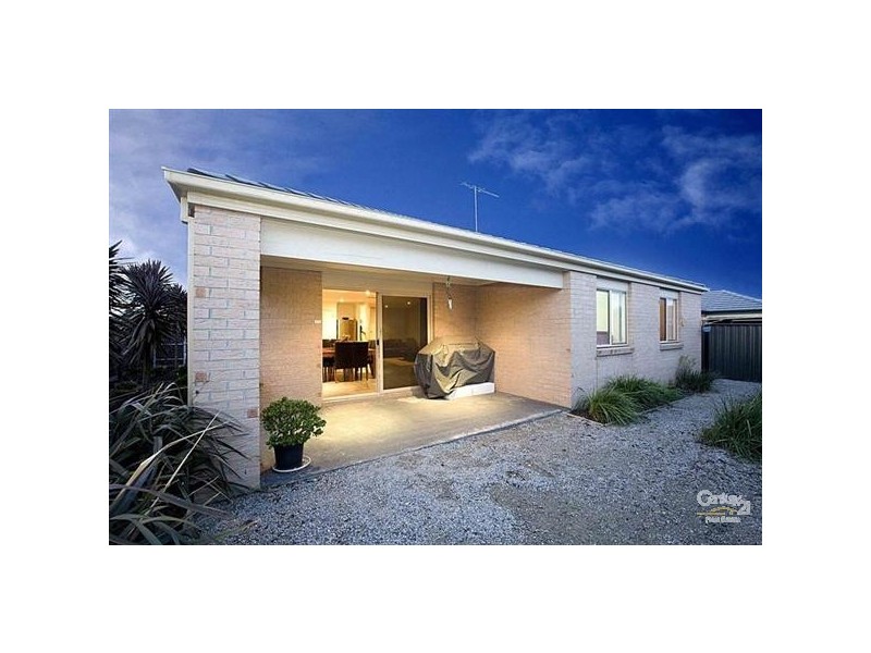 11 HEMLOCK CRS, Point Cook VIC 3030