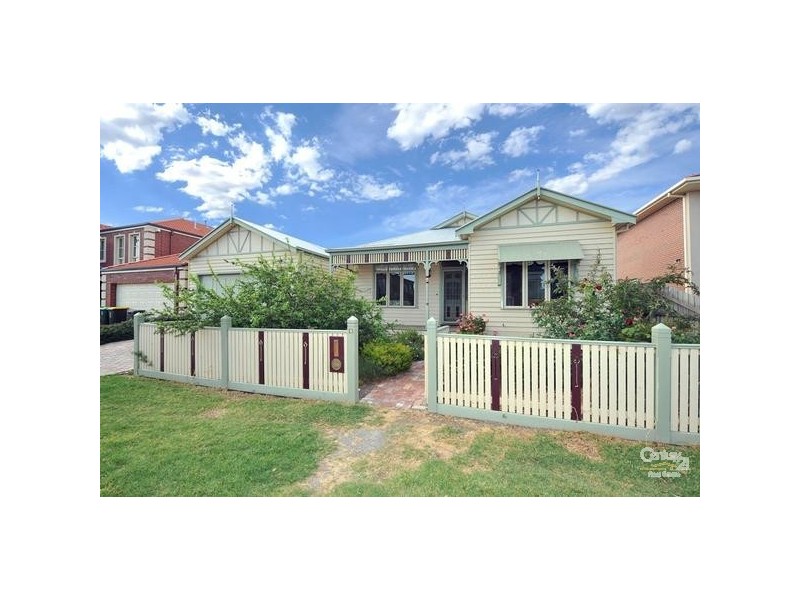 13 ELIZA CLOSE, Williamstown VIC 3016