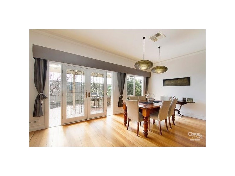 13 ELIZA CLOSE, Williamstown VIC 3016