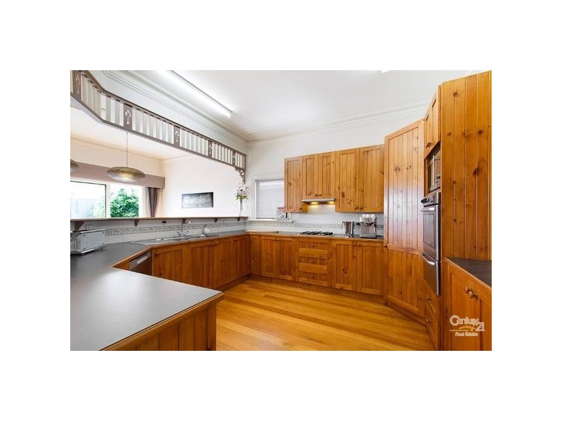13 ELIZA CLOSE, Williamstown VIC 3016