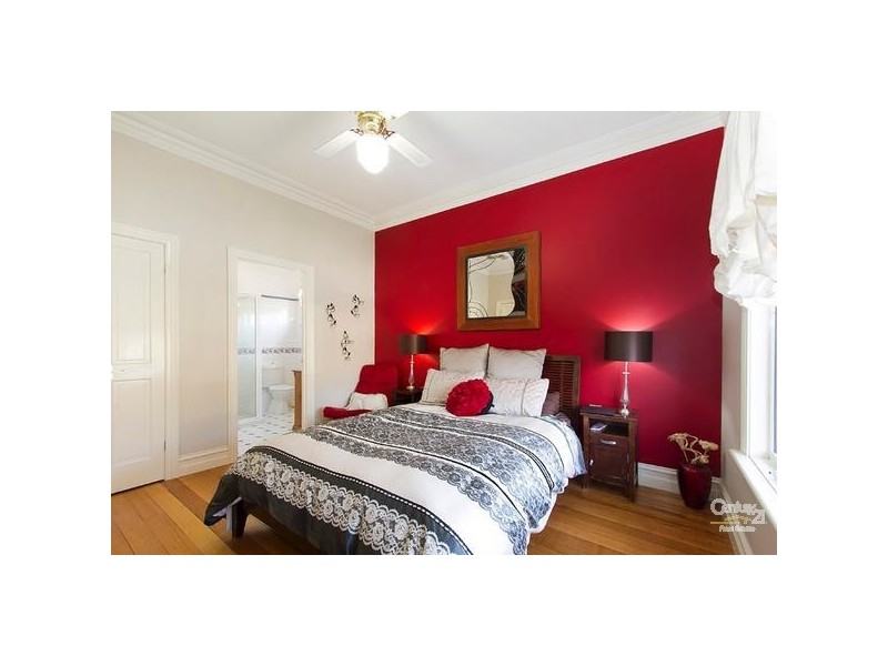 13 ELIZA CLOSE, Williamstown VIC 3016