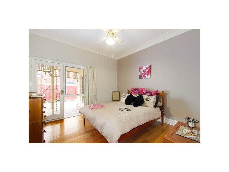 13 ELIZA CLOSE, Williamstown VIC 3016