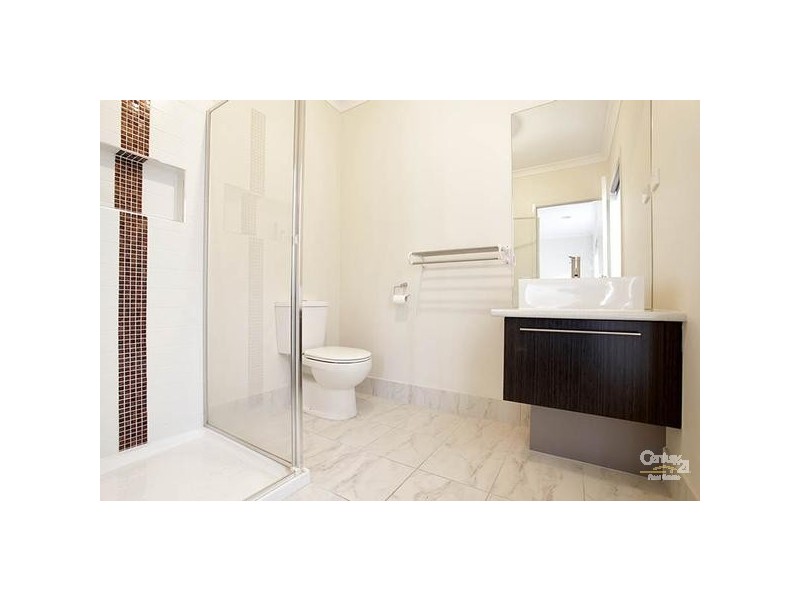 10 GARLAND TCE, Point Cook VIC 3030