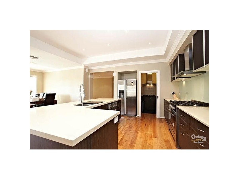 97 Malibu Blv, Point Cook VIC 3030
