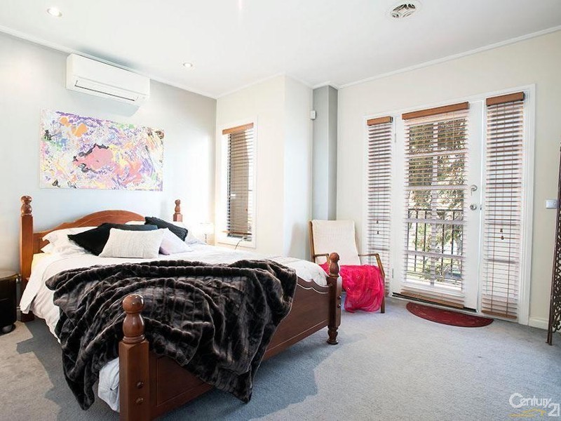 18 Walter Street, Williamstown North VIC 3016