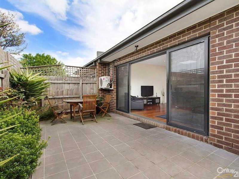 43 Monmouth Street, Newport VIC 3015