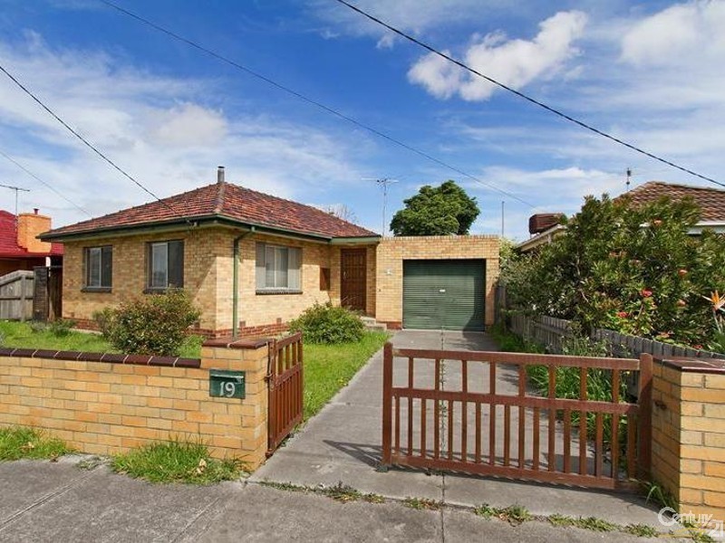 19 Fenfield street, Altona VIC 3018